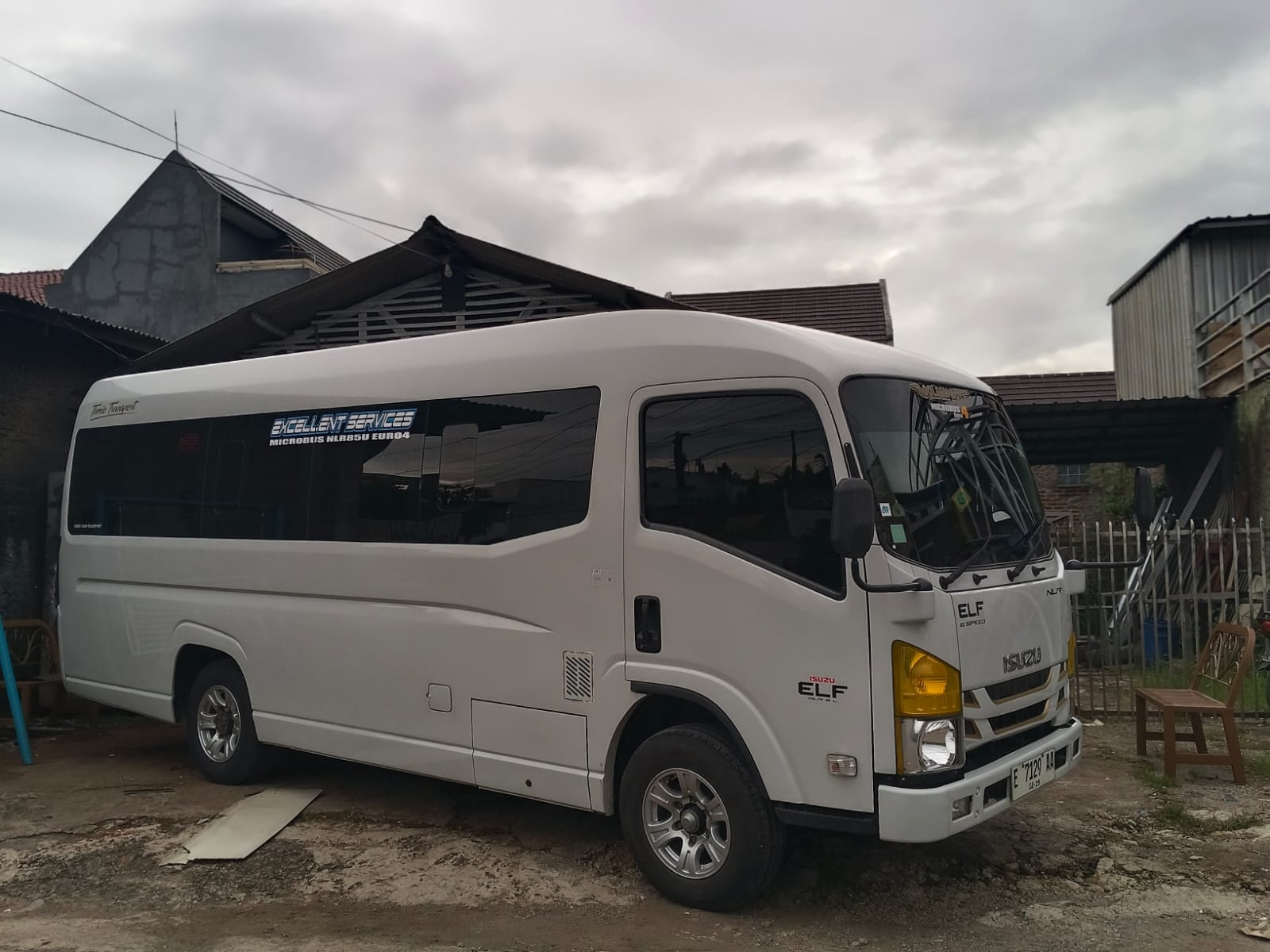 rental elf murah bandung
