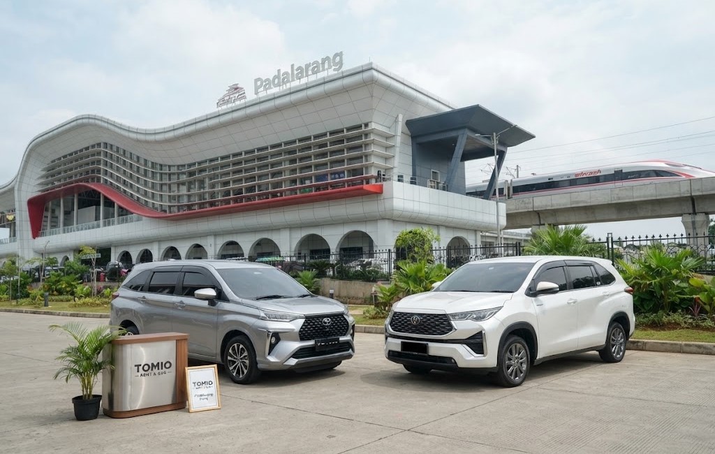 pusat rental mobil stasiun whoosh padalarang bandung