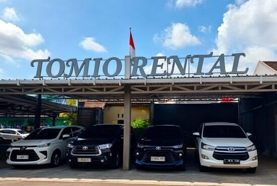 sewa mobil dengan sopir bandung